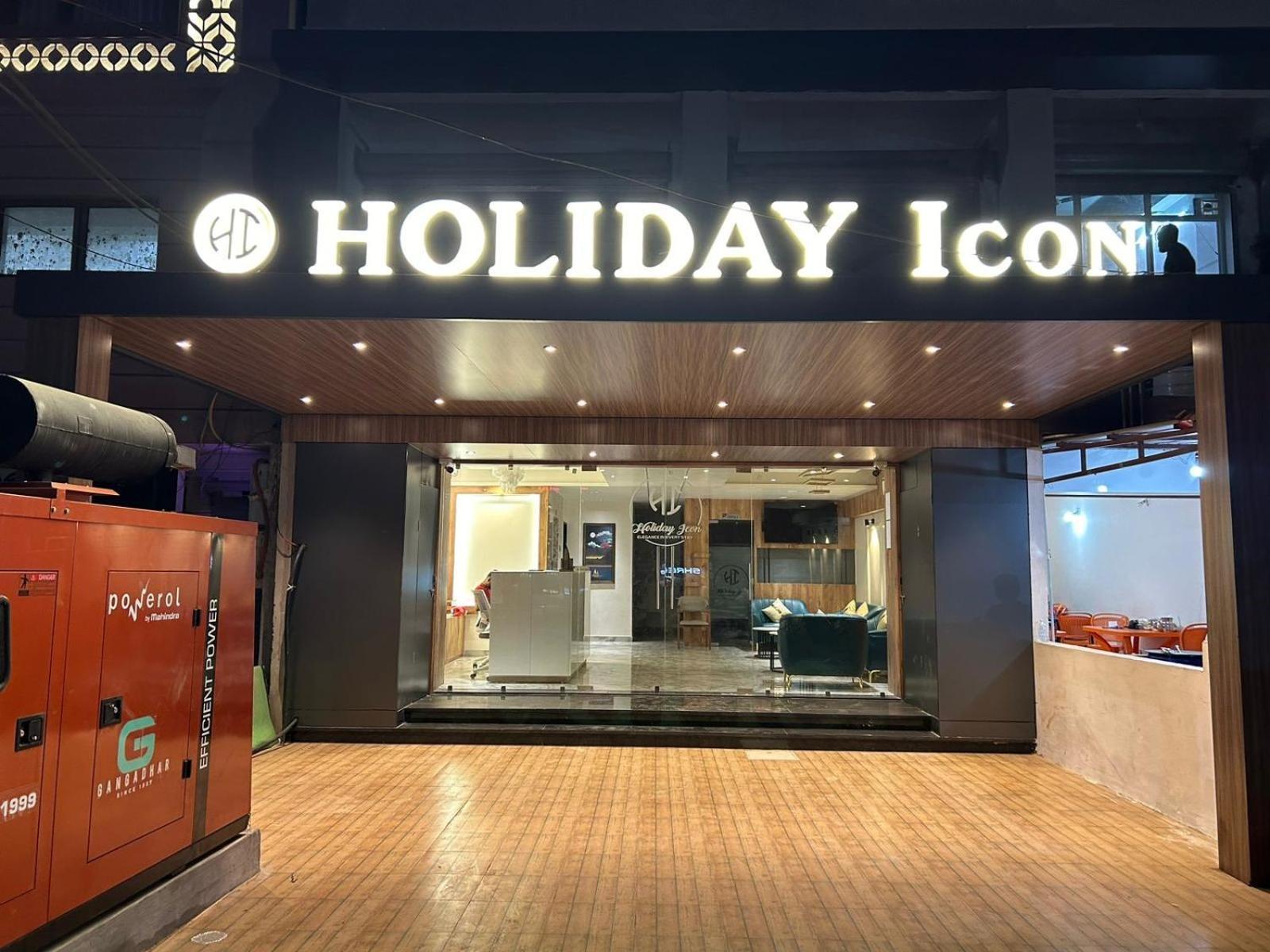Hotel Holiday Icon Dwārka Exteriör bild